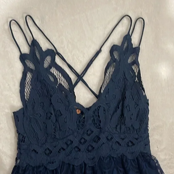 FREE PEOPLE Adella bralette slip dress Size XS New without tags. Navy blue Lace. - Picture 5 of 11